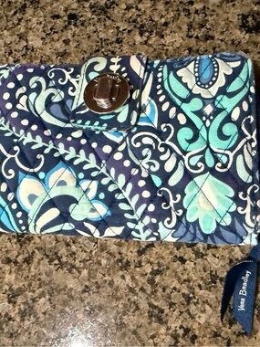Vera Bradley Navy & Teal Quilted RFID Turlock Wallet